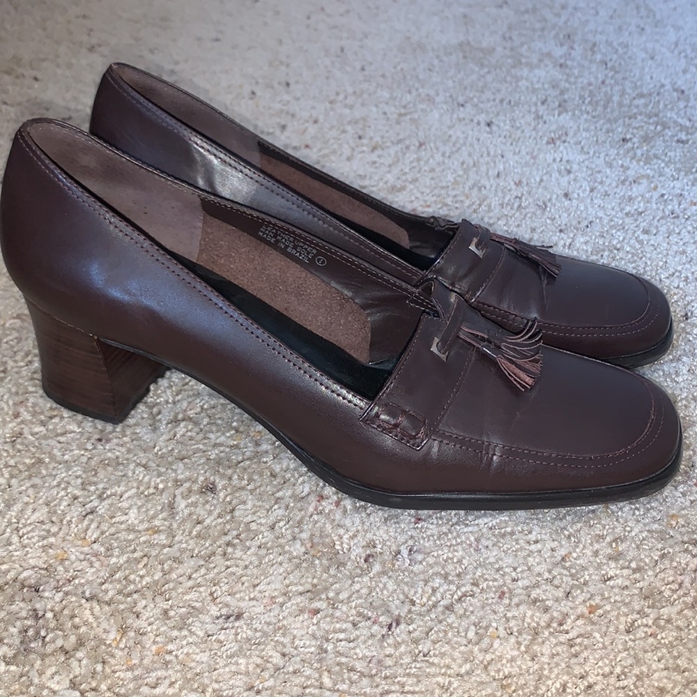 Etienne Aigner Block Heel Chivas Loafers Womens Size 10 Brown Leather Square Toe
